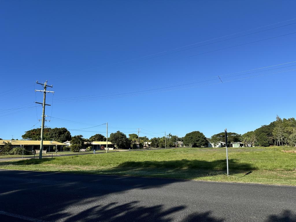 Lot 1,2,3,4 Melaleuca Dr, Tully Heads, QLD 4854