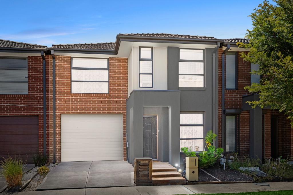 45 Mulholland Dr, Tarneit, VIC 3029