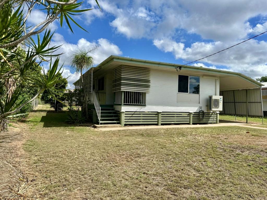 10 Chifley Ct, Moranbah, QLD 4744