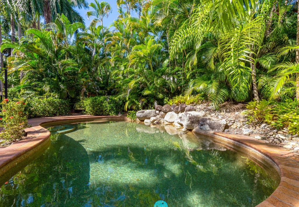 2/7 OSPREY CL, PORT DOUGLAS, QLD 4877