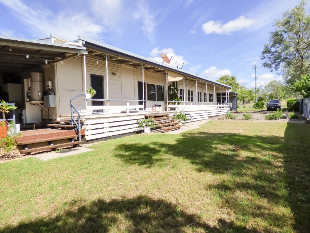 28 Cottell St, Roma, QLD 4455