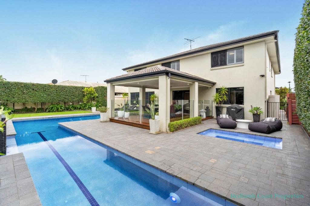 11 Orpheus Pl, Redland Bay, QLD 4165