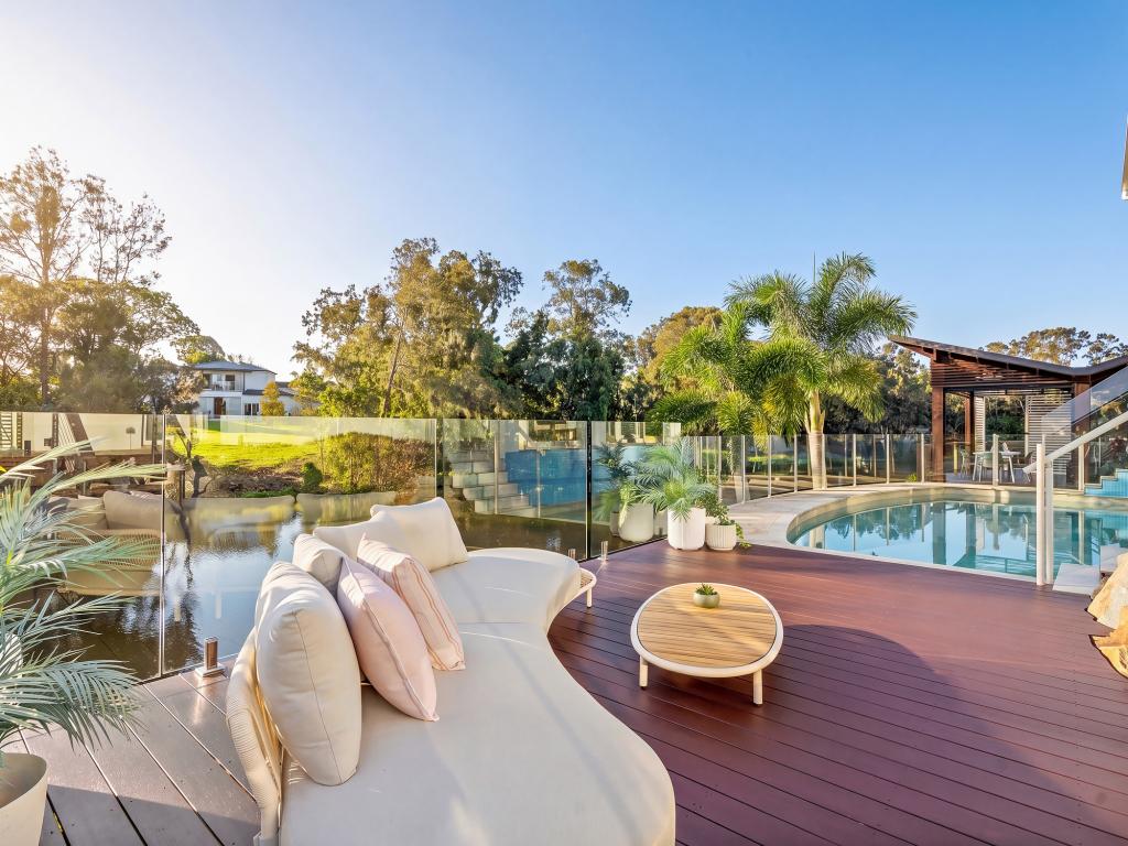4 Kirralee Dr, Robina, QLD 4226