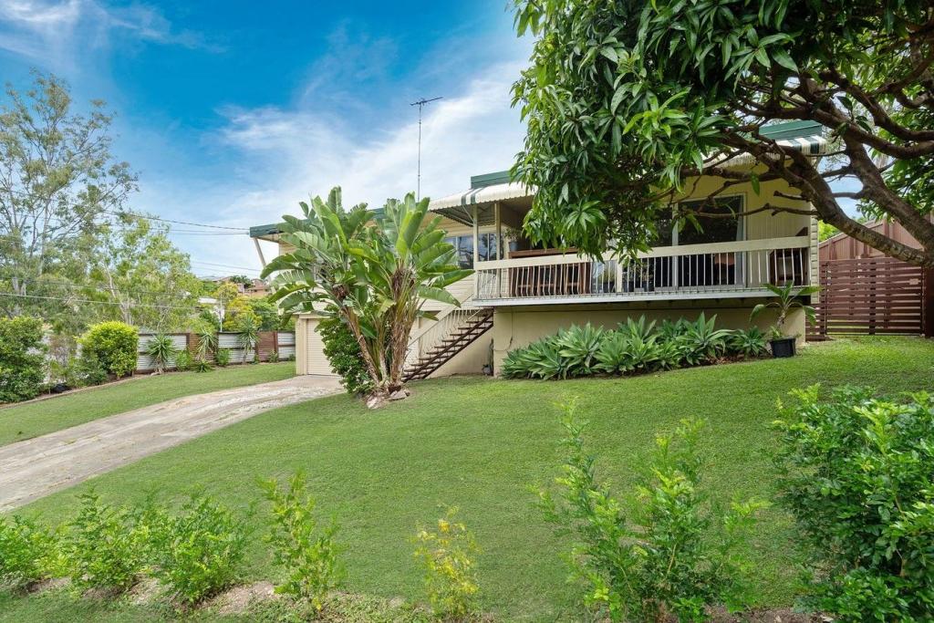 2 Norcombe St, Carina, QLD 4152