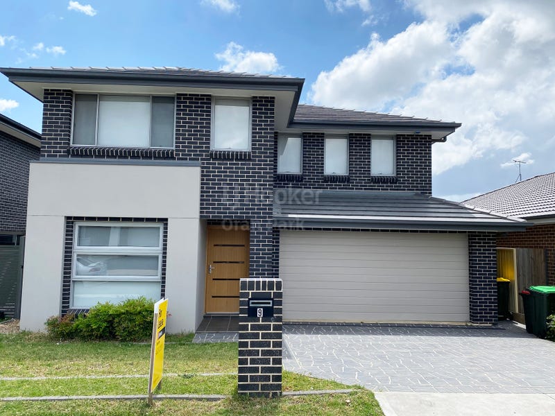 9 Thorpe Cct, Oran Park, NSW 2570