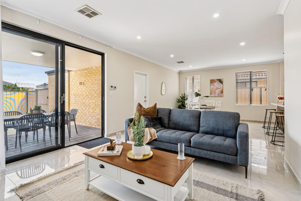 25 Torino Cres, Piara Waters, WA 6112