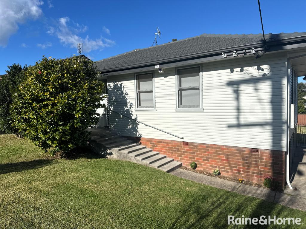 60 Cadaga Rd, Gateshead, NSW 2290