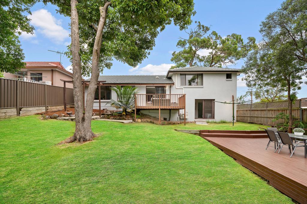 18 Chelmsford Rd, Asquith, NSW 2077