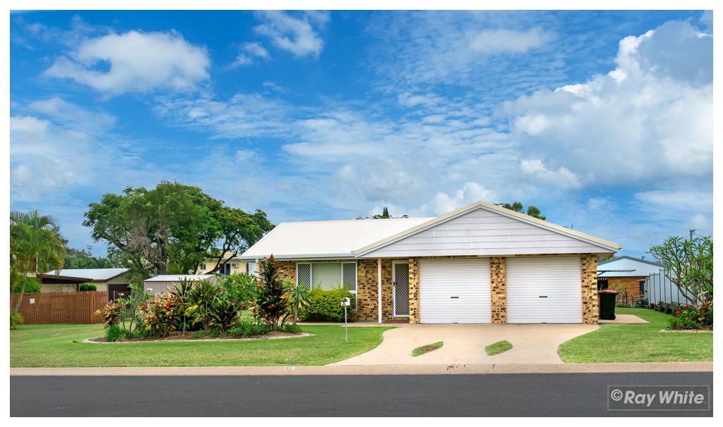 55 Kingfisher Pde, Norman Gardens, QLD 4701