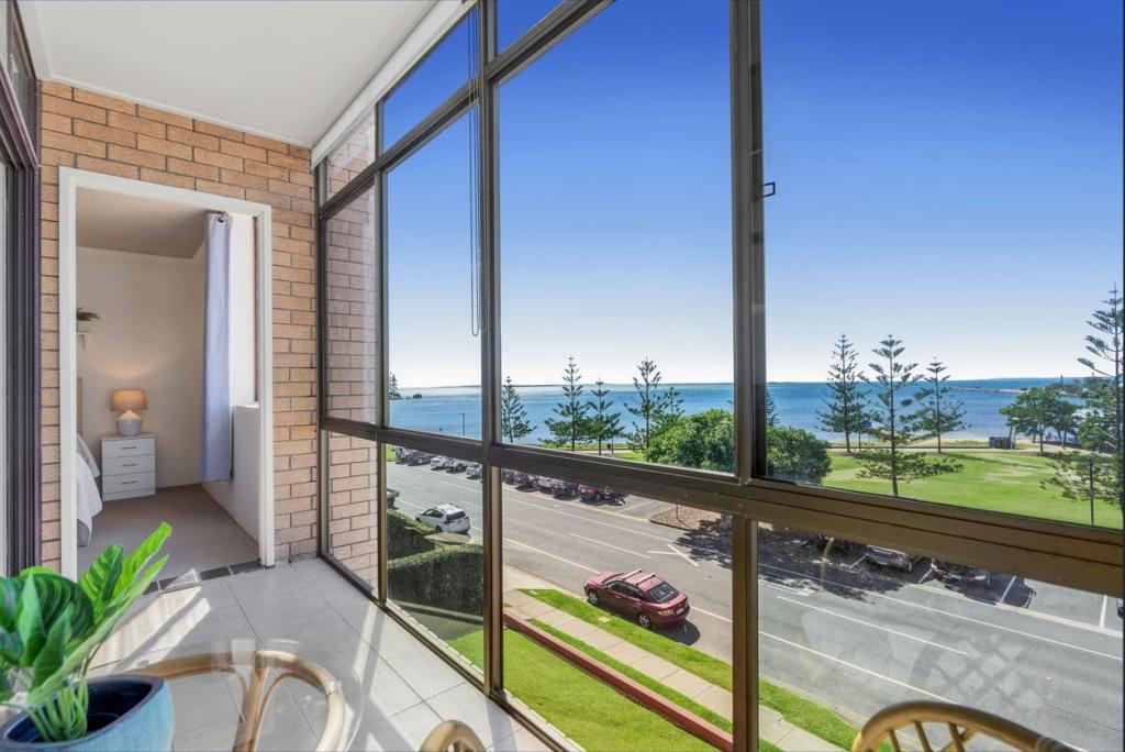 10/415 Esplanade, Manly, QLD 4179