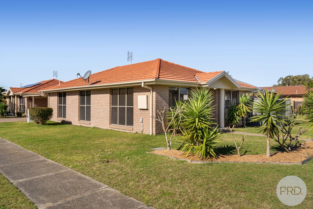 2 Blake Pde, Anna Bay, NSW 2316