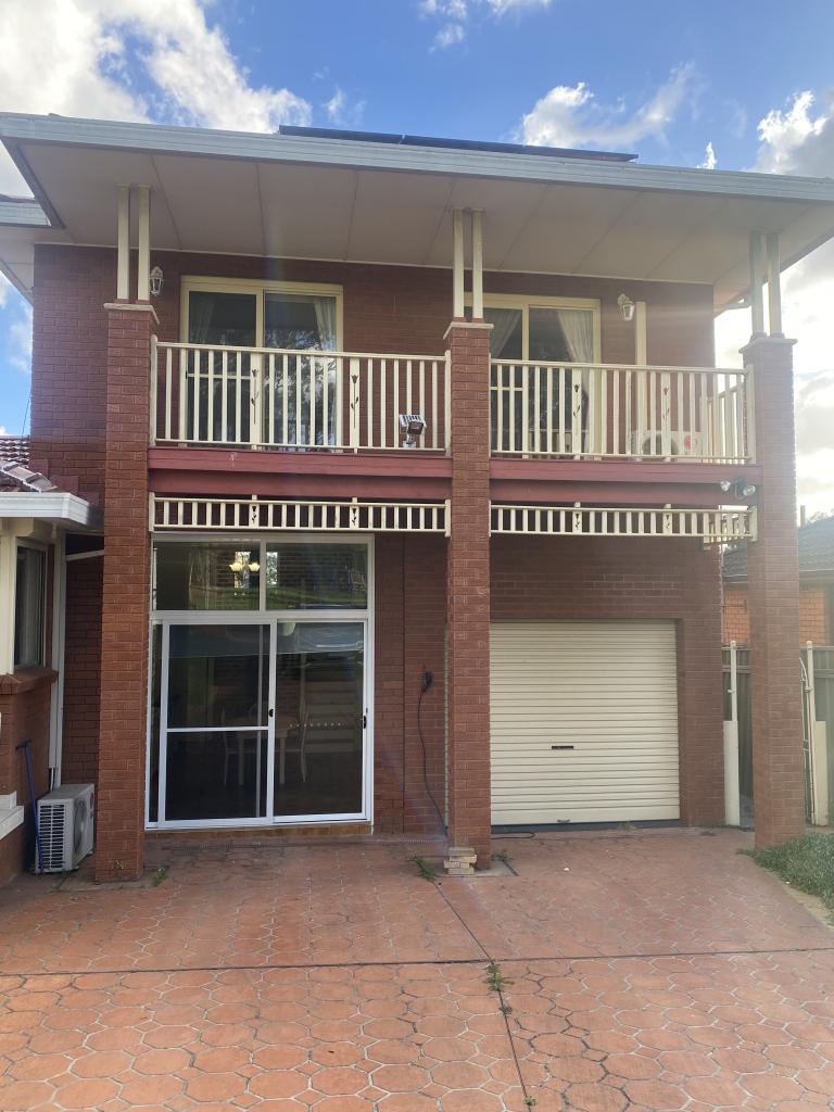 12 Ayres Cres, Georges Hall, NSW 2198