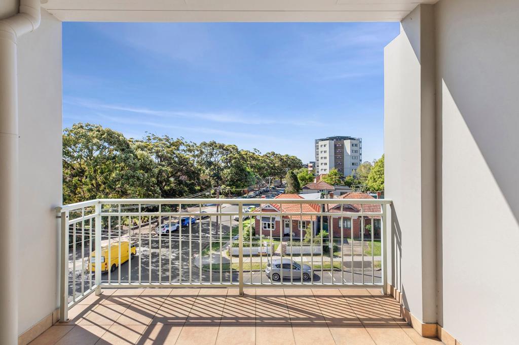 18/2-4 Adelong St, Sutherland, NSW 2232