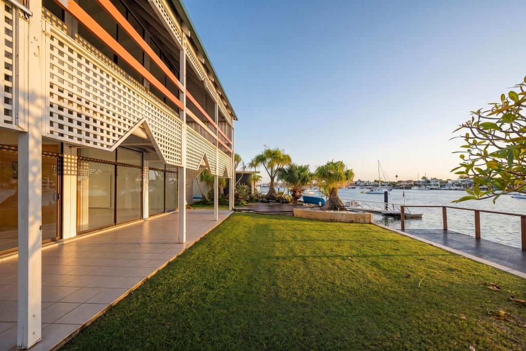 42 Carwoola Cres, Mooloolaba, QLD 4557