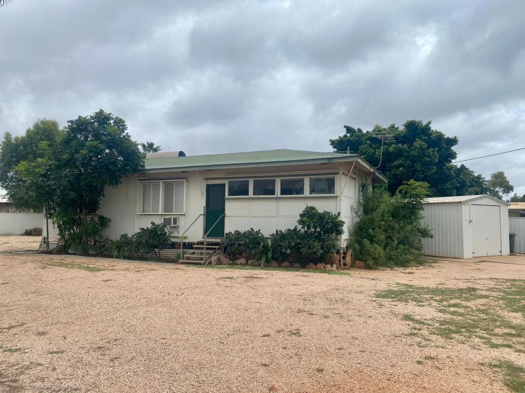 19 MAIDSTONE CRES, EXMOUTH, WA 6707