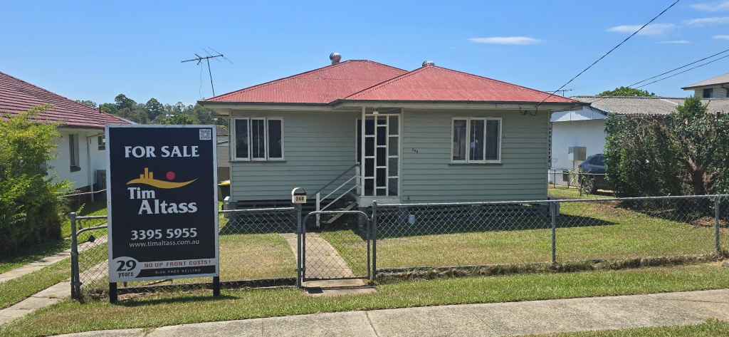 Contact agent for address, CARINA, QLD 4152