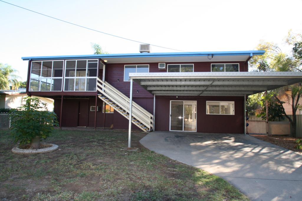 4 Ward Pl, Emerald, QLD 4720