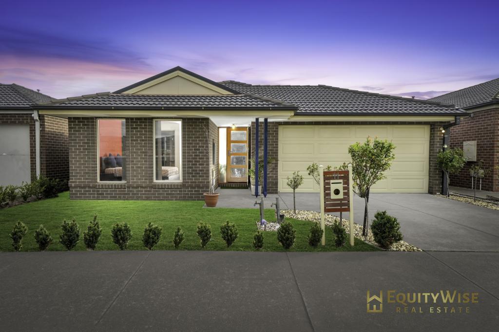 11 Bungalook St, Manor Lakes, VIC 3024