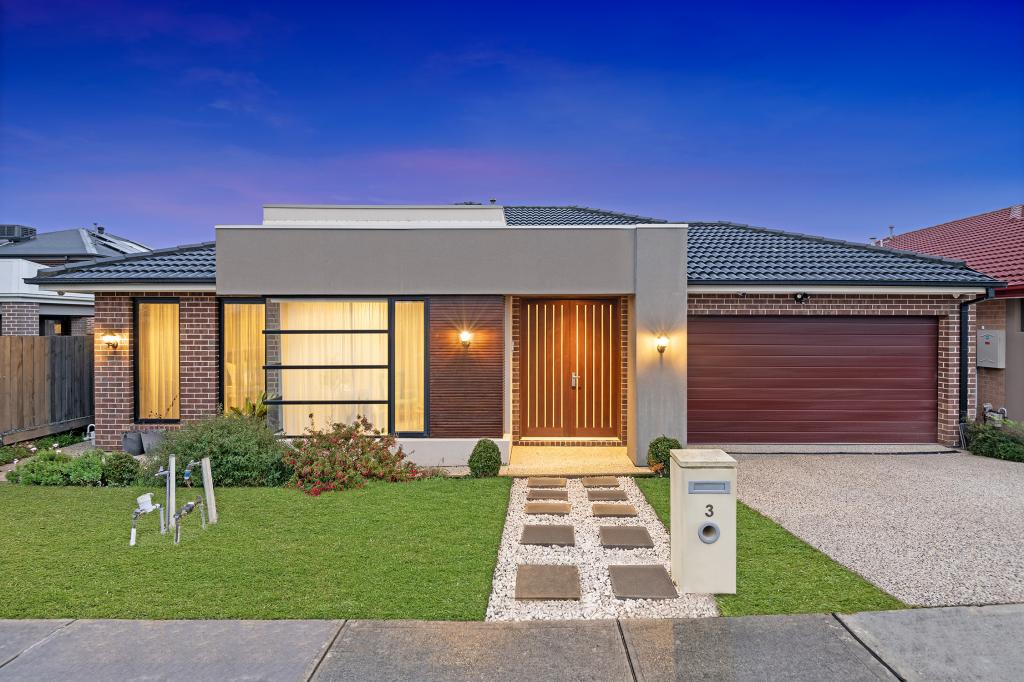 3 Bellhaven Cct, Clyde North, VIC 3978