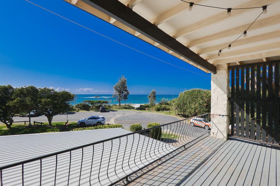 6/39 Sandy Beach Rd, Korora, NSW 2450