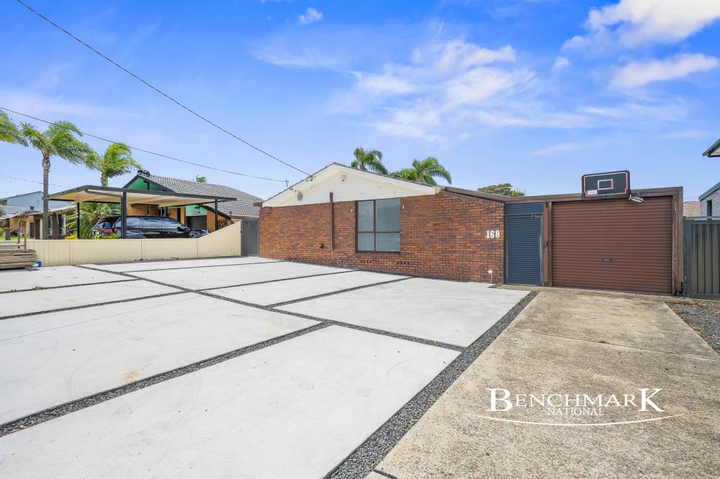 168 Nuwarra Rd, Moorebank, NSW 2170