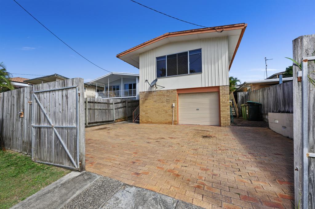 24 Twenty Seventh Ave, Palm Beach, QLD 4221