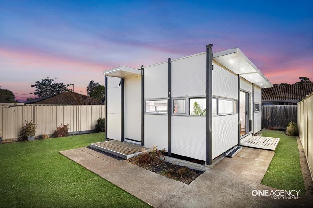 30B ILUKA DR, WERRIBEE, VIC 3030