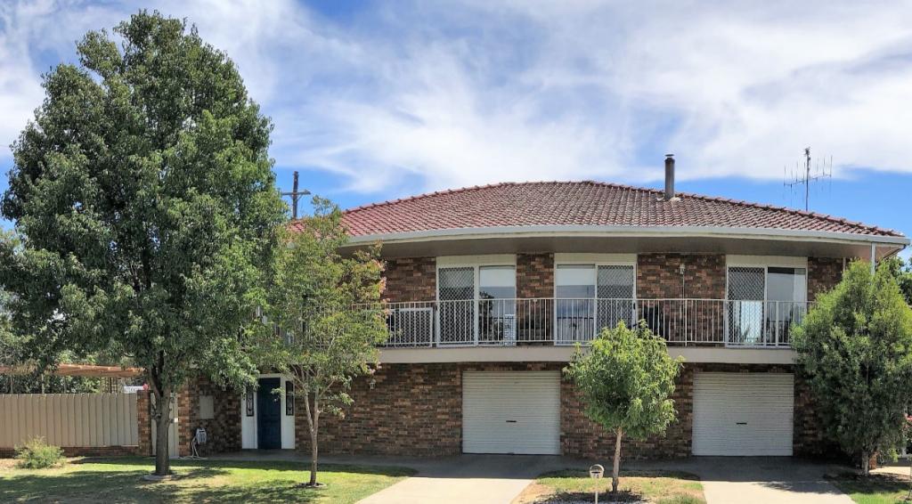 73 Tongs St, Finley, NSW 2713