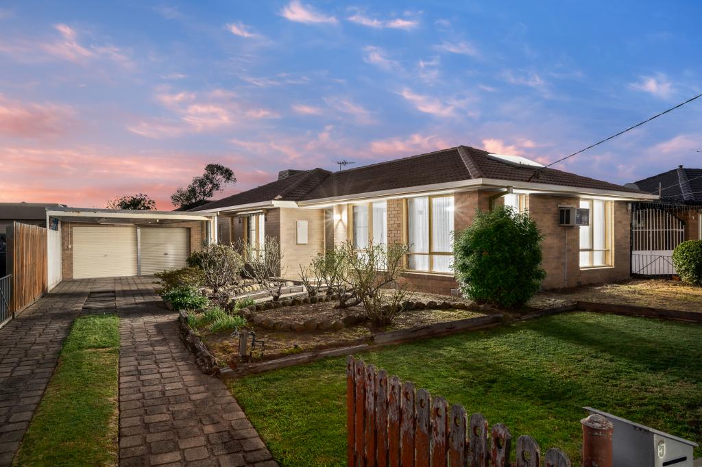 5 Gaynor Cres, Gladstone Park, VIC 3043