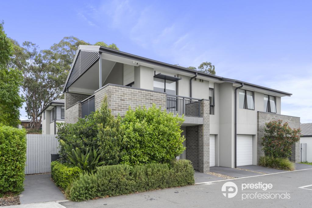 4 Alex Cl, Moorebank, NSW 2170