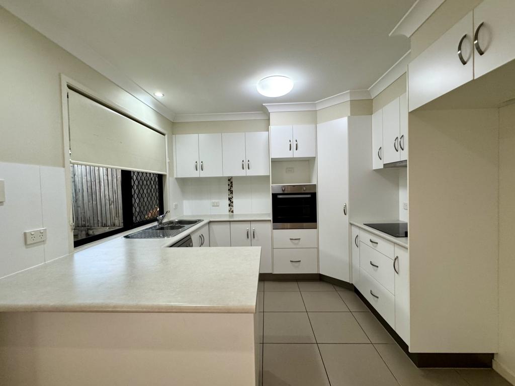 2/18 Burke Dr, Moranbah, QLD 4744