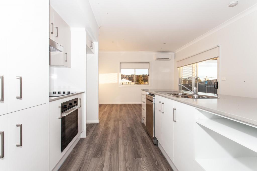 19b Gipsy Moth St, Badagarang, NSW 2540