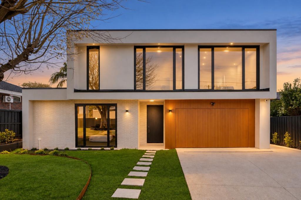 70 BOARD ST, DONCASTER, VIC 3108