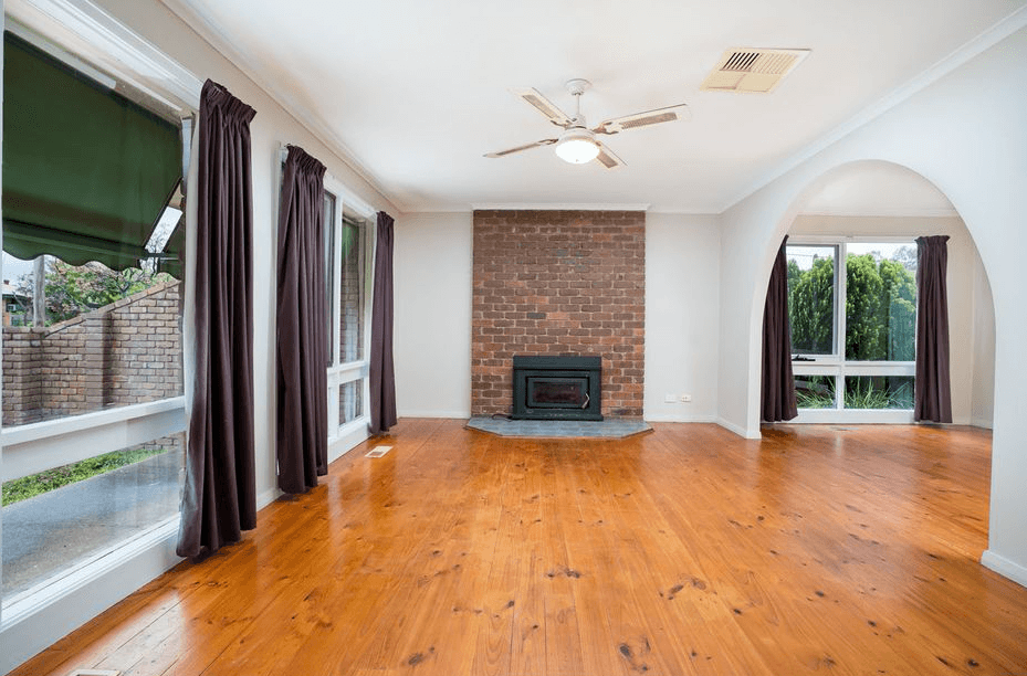 305 CHEYENNE DR, LAVINGTON, NSW 2641