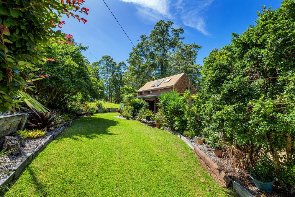 7 Crampton Cl, Woolgoolga, NSW 2456