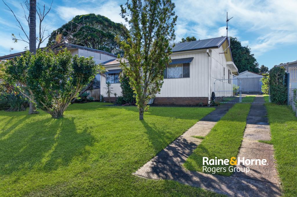 51 Lauren Ave, Lake Munmorah, NSW 2259