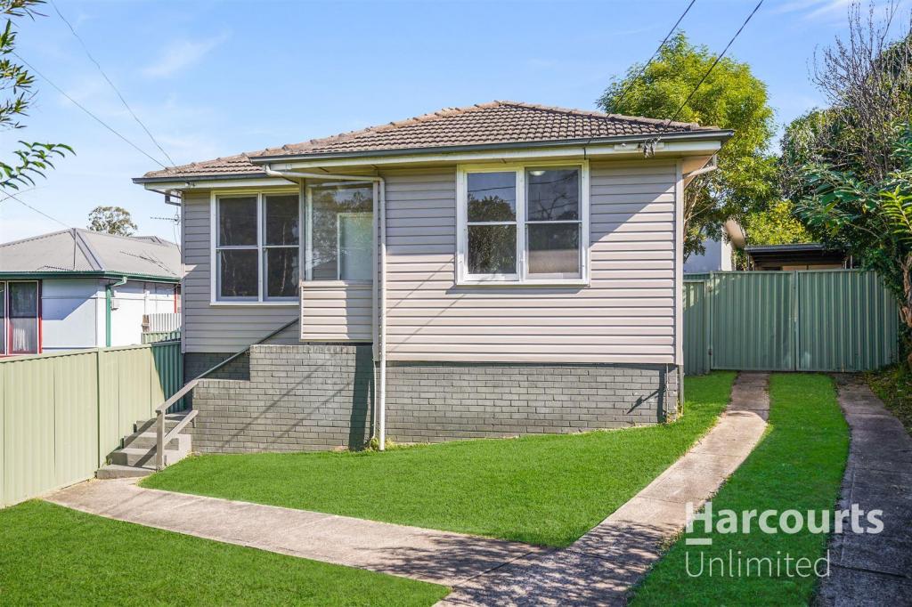 30 Funda Cres, Lalor Park, NSW 2147