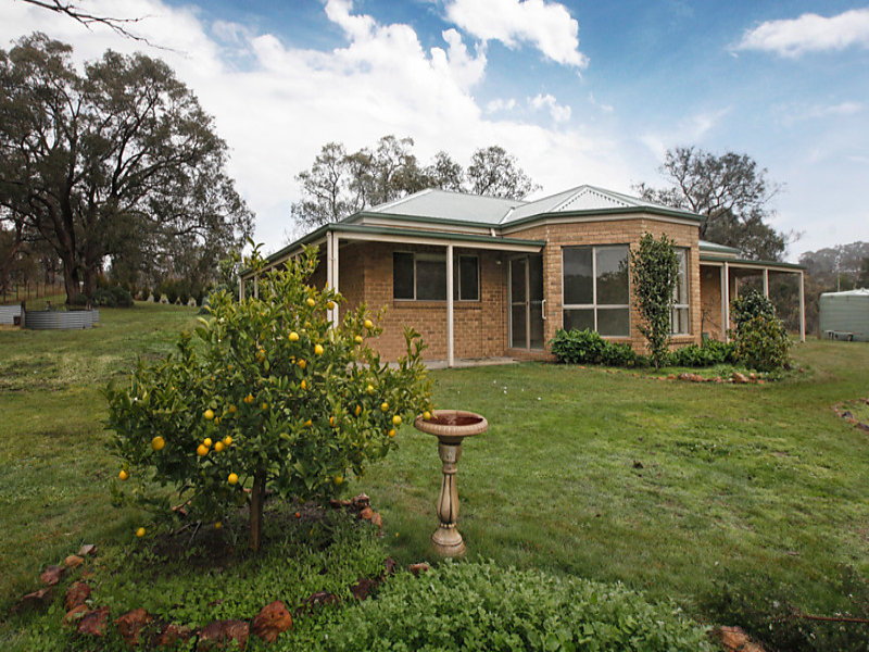 210 Hennerbergs Rd, Newham, VIC 3442