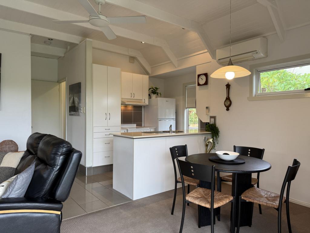 35a Brakes Cres, Miami, QLD 4220