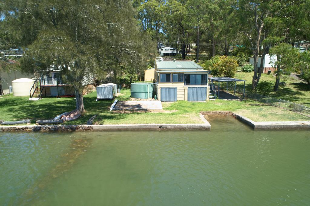 16 Cove Bvd, North Arm Cove, NSW 2324