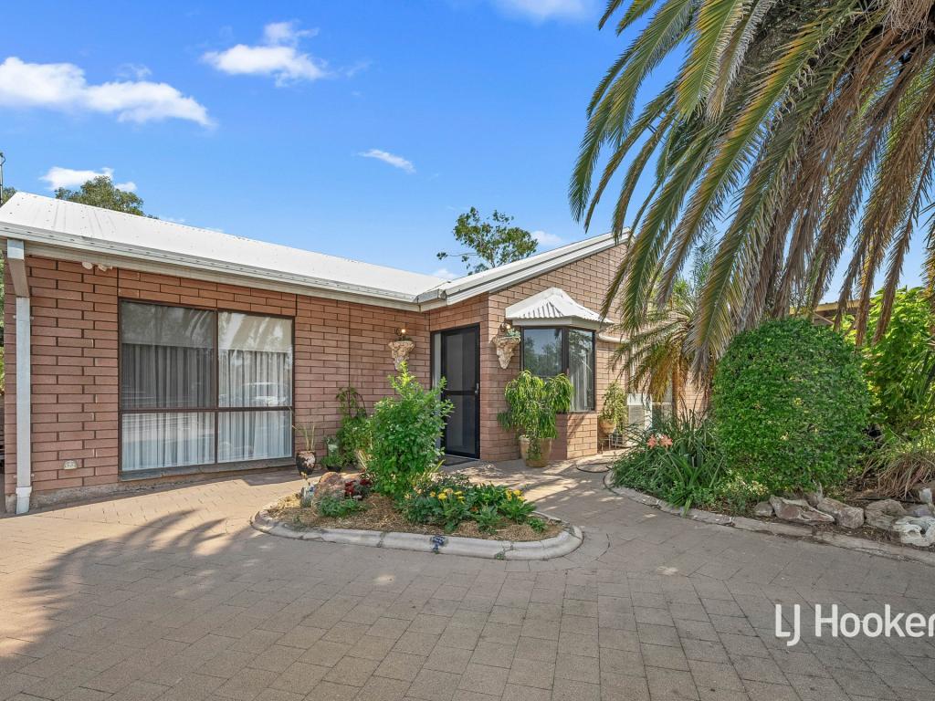 8 Nardoo Ct, Sadadeen, NT 0870