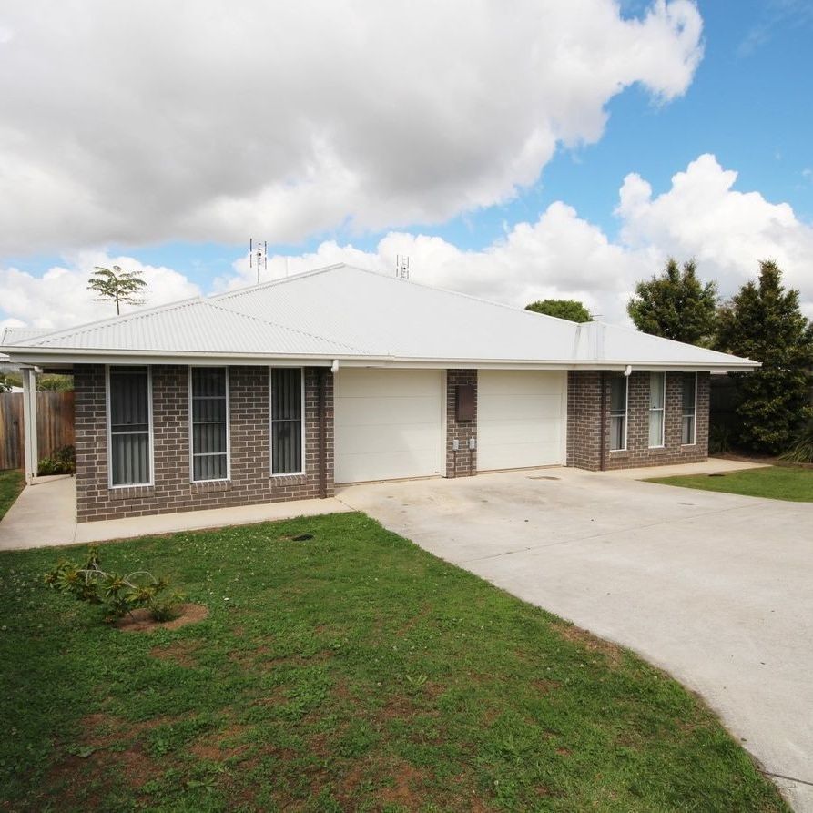 2/3 Riverview Ct, Monkland, QLD 4570