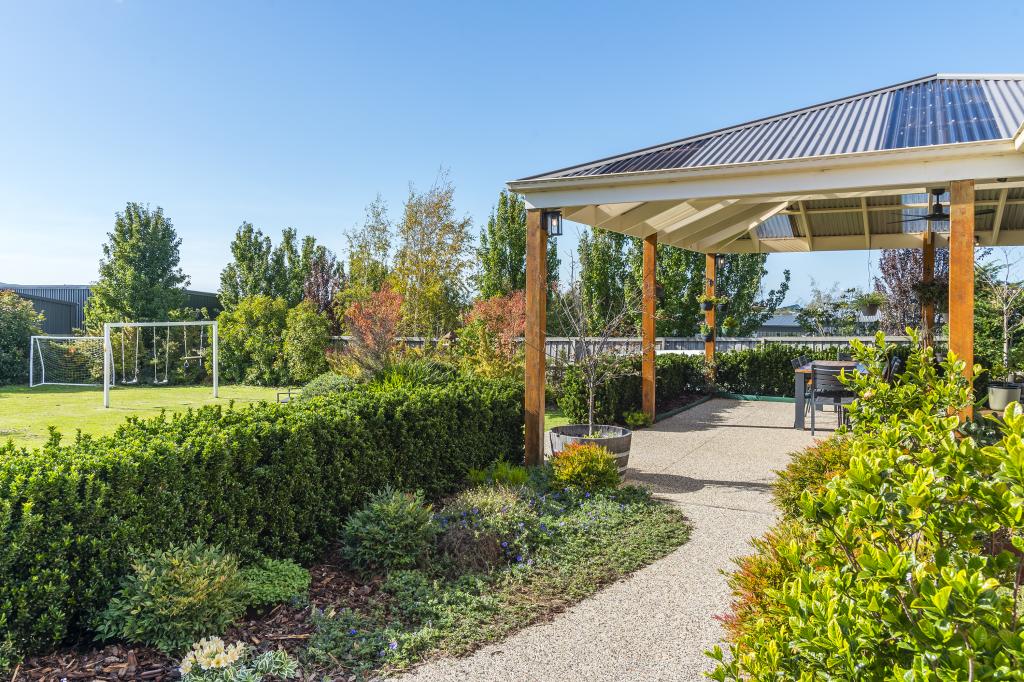 38 Morand St, Gisborne, VIC 3437