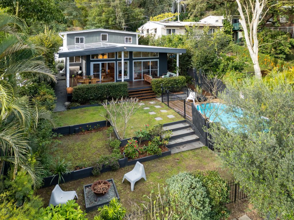 74 Blackheath Rd, Oxley, QLD 4075