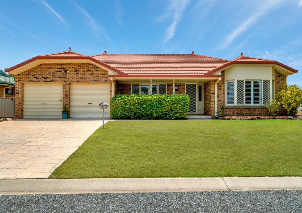 30 THE HALYARD, YAMBA, NSW 2464