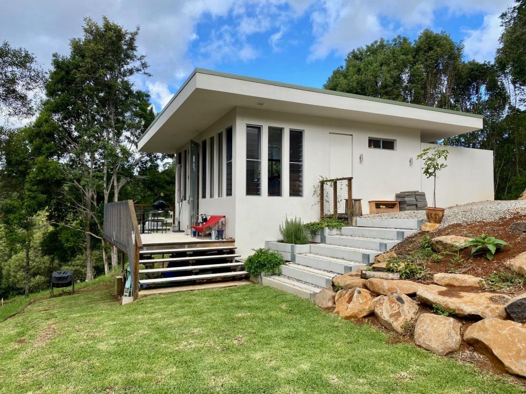 1 SPIRIT LANE, CURRUMBIN VALLEY, QLD 4223