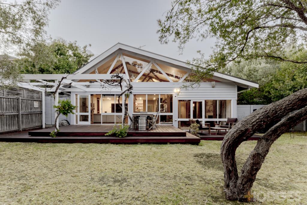 20 GRUBB RD, OCEAN GROVE, VIC 3226