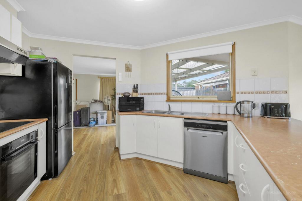 73 Simon Dr, Pakenham, VIC 3810