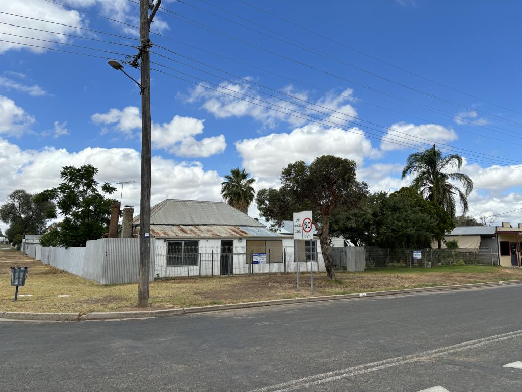 24 Wilson St, Brewarrina, NSW 2839