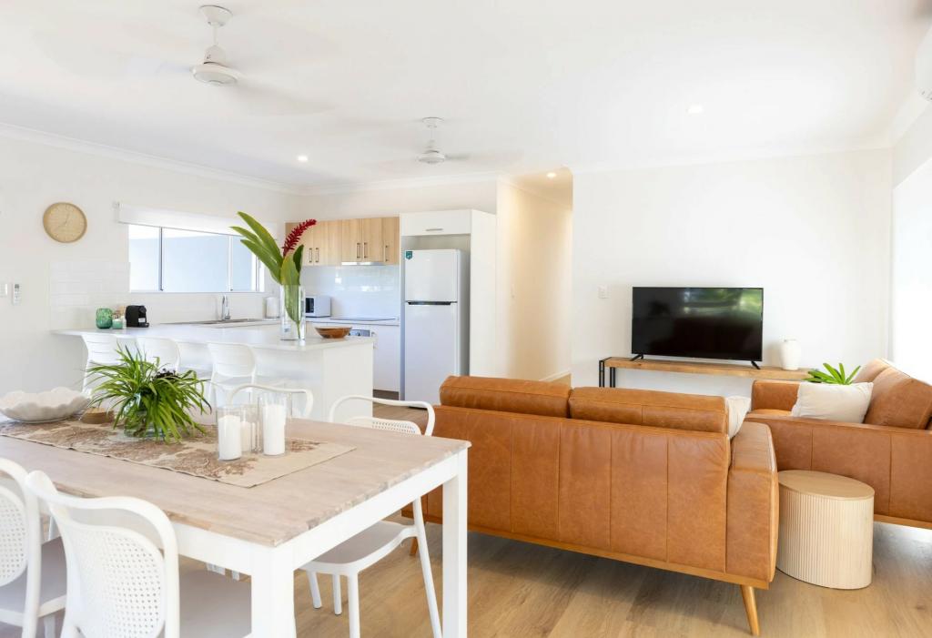2/131 Davidson St, Port Douglas, QLD 4877